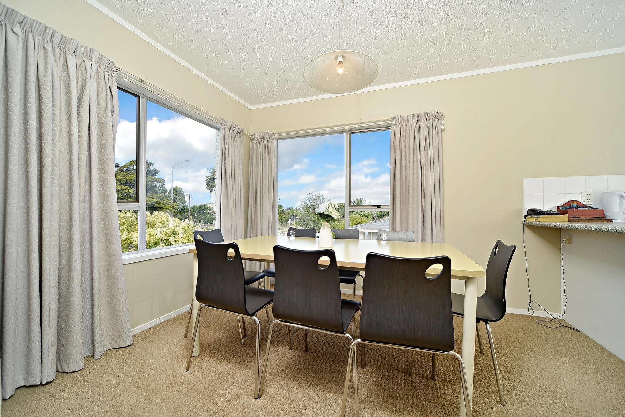 Takapuna Motor Lodge Auckland Exterior photo