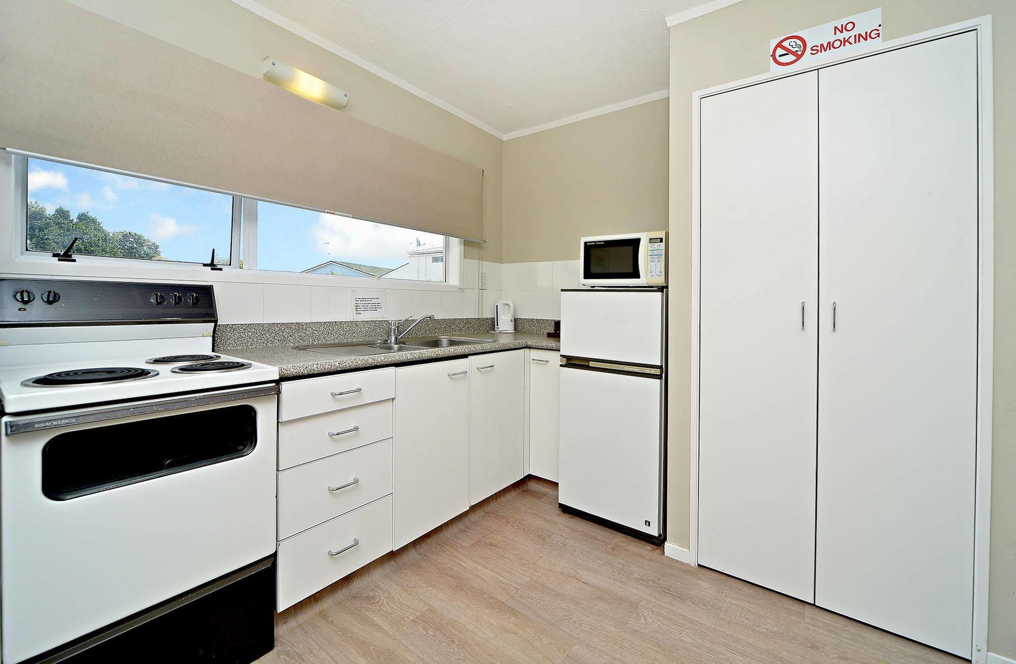 Takapuna Motor Lodge Auckland Exterior photo